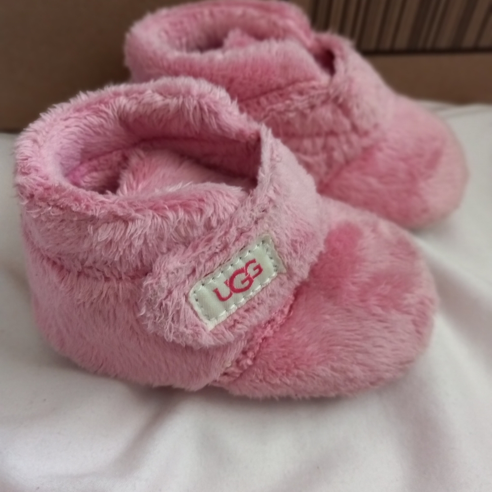 Baby uggs size 2